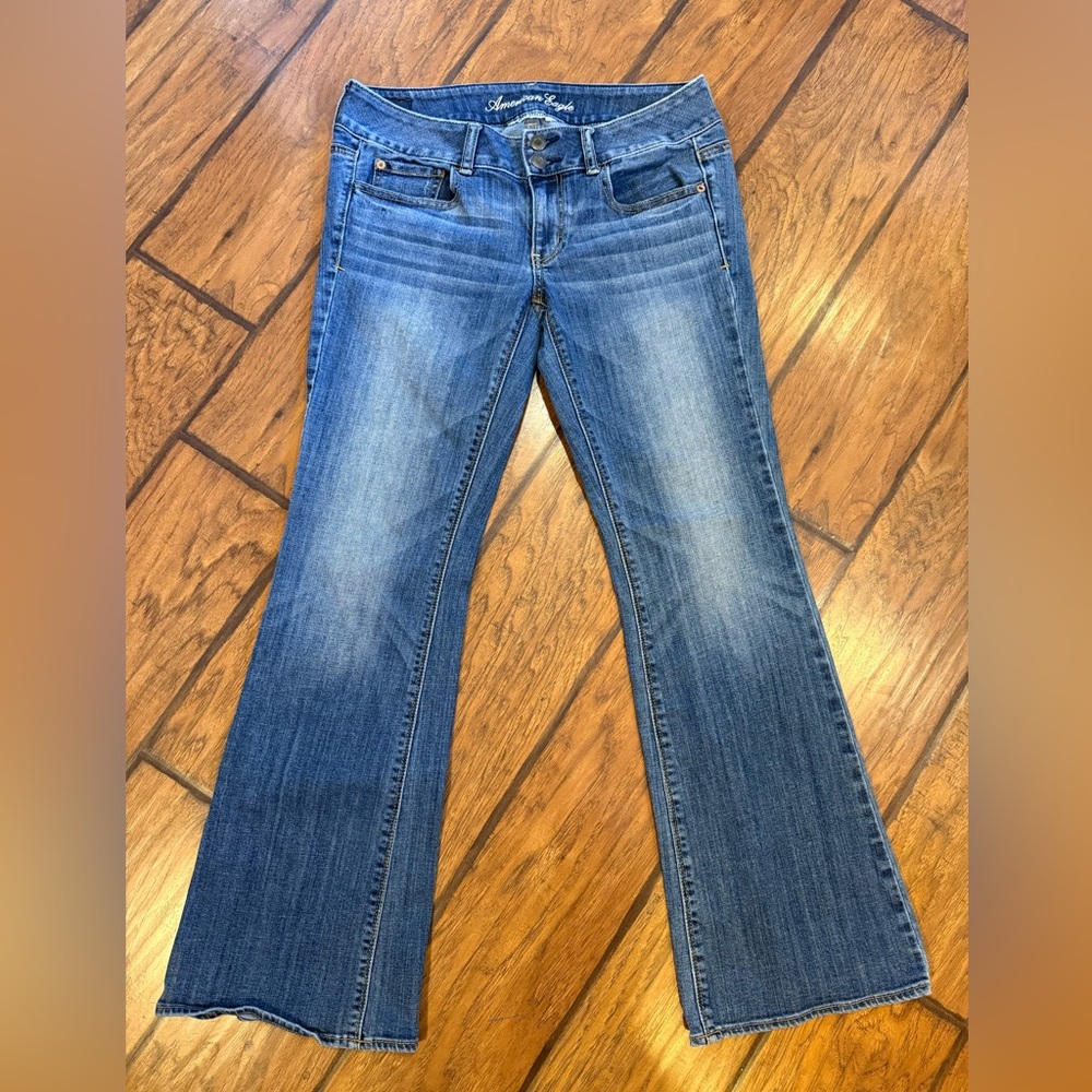 American Eagle jeans womens 6 Short blue Artist Flare Boot stretch measure 30x29